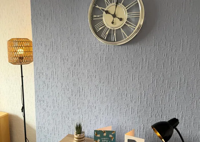 Ideally Situated 2 Bedroom